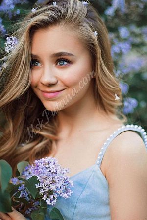 Ника, метро Новохохловская