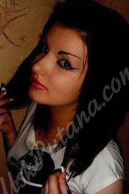 Лариса, метро Окружная