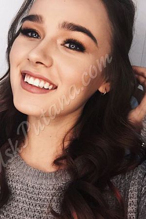 Алла, метро Полежаевская