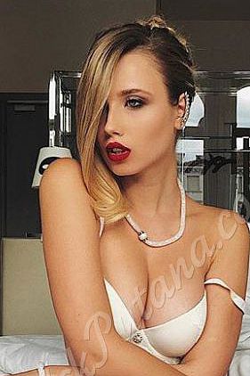 Даша, метро Мичуринский проспект