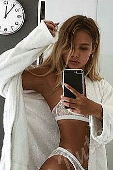 Лина, метро Авиамоторная