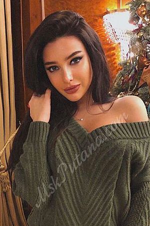 Анюта, метро Партизанская