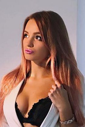 Марина, метро Трубная