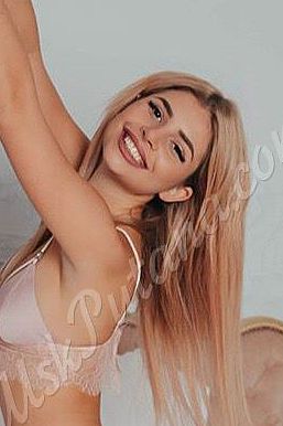 Люба, метро Митино