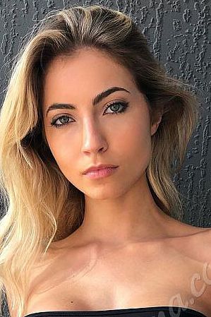 Надежда, метро ВДНХ