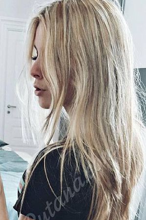 Мария, метро Достоевская