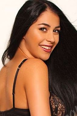 Надежда, метро Воробьёвы горы