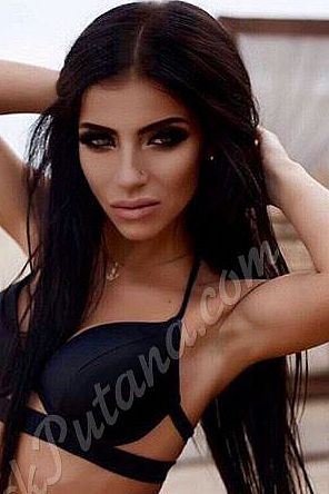 Юлия, метро Полянка