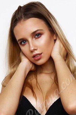 Арина, метро Чертановская