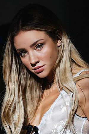 Юлия, метро Медведково