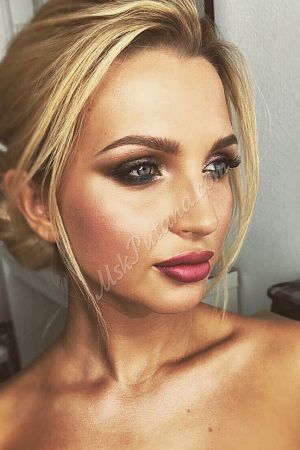 Кристи, метро Калужская