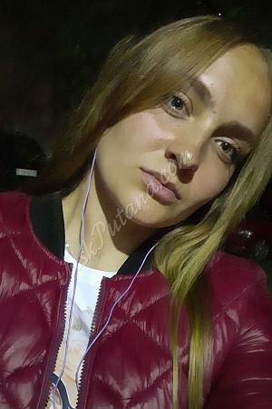 Алла, метро Бунинская аллея