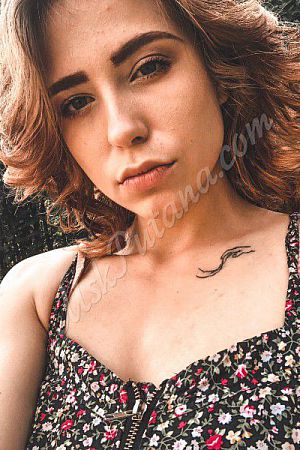 Лариса, метро Александровский сад