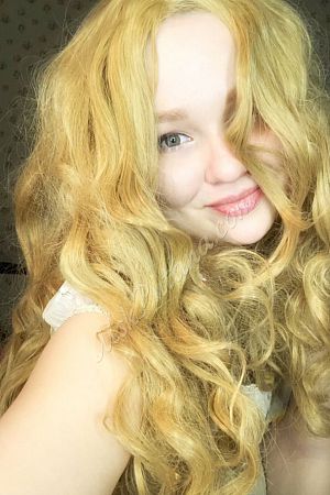 Лариса, метро Новоясеневская