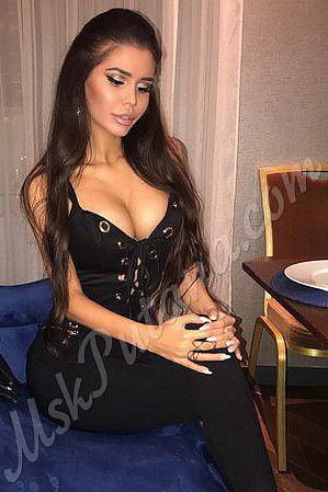 Ника, метро Ботанический сад