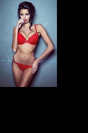 Яна, метро Новослободская