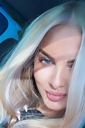 Ника, метро Китай-город