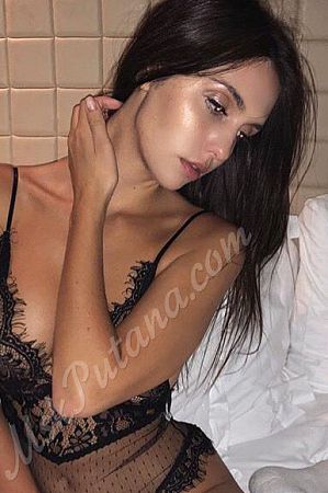 Яна, метро Каховская