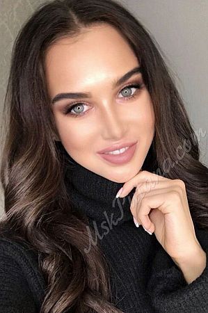 Эляночка, метро Бульвар Адмирала Ушакова