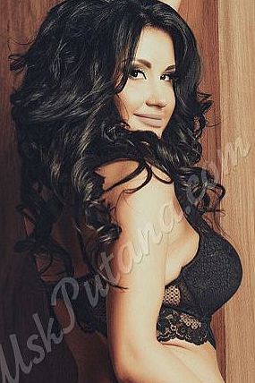 Карина, метро Деловой центр