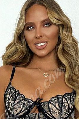 Ирина, метро Театральная