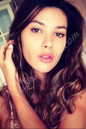 Кира, метро Цветной бульвар