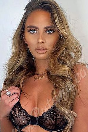 Алиса, метро Международная