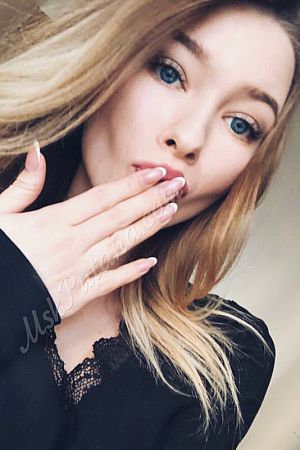 Алиса, метро Баррикадная