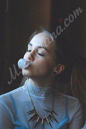 Алла, метро Улица 1905 года