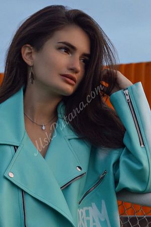 Лариса, метро Красные Ворота