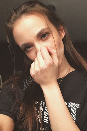 Алиса, метро Калужская