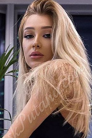 Лариса, метро Сходненская