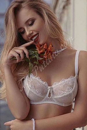 Оленька, метро Крымская