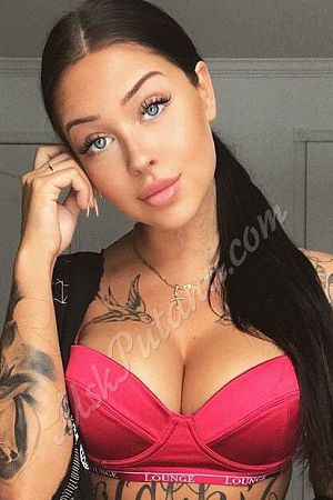 Мари, метро Воробьёвы горы