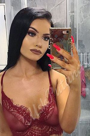 Ириша, метро Севастопольская