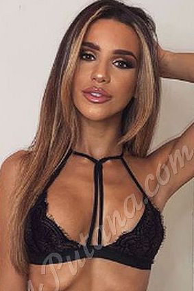 Лариса, метро Лесопарковая