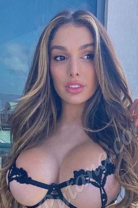 Лариса, метро Варшавская