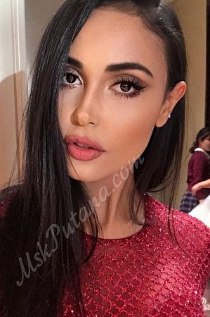 Вера, метро Кузнецкий мост