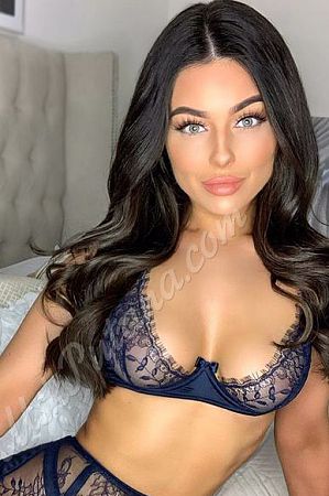 Настя, метро Петровский парк