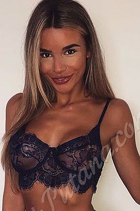 Эляночка, метро Менделеевская