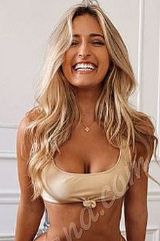 Аня, метро Лермонтовский проспект