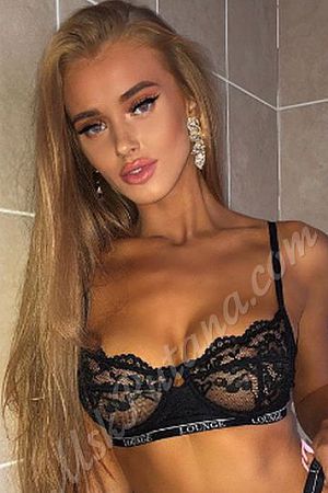 Лара, метро Тверская