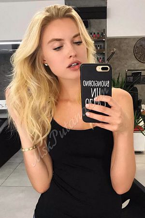 Дарья, метро Планерная