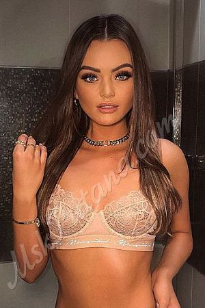 Настя, метро Хорошёво