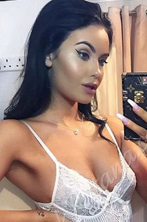 Николь, метро Кузнецкий мост