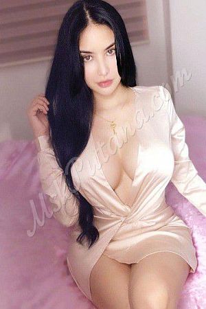 Кира, метро Лесопарковая