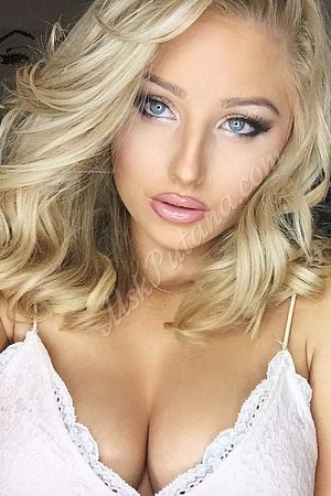 Катя, метро Трубная