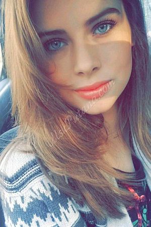 Юля, метро Рижская