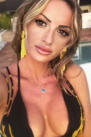 Кира, метро Волжская