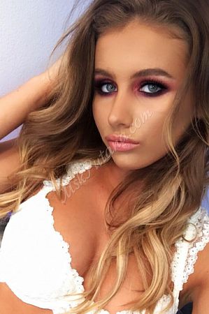 Дарина, метро Крылатское